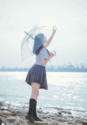 周妍希在线观看_超清迅雷电影在线