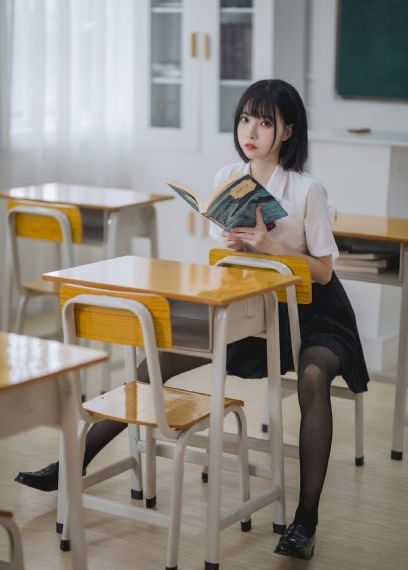 善良的女秘书完整版_720在线观看