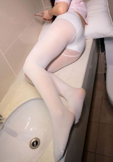 被触手怪强行扒开侵犯_BD英语高清完整版