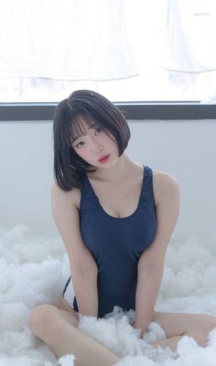 大胸美女在线观看_高清免费播放
